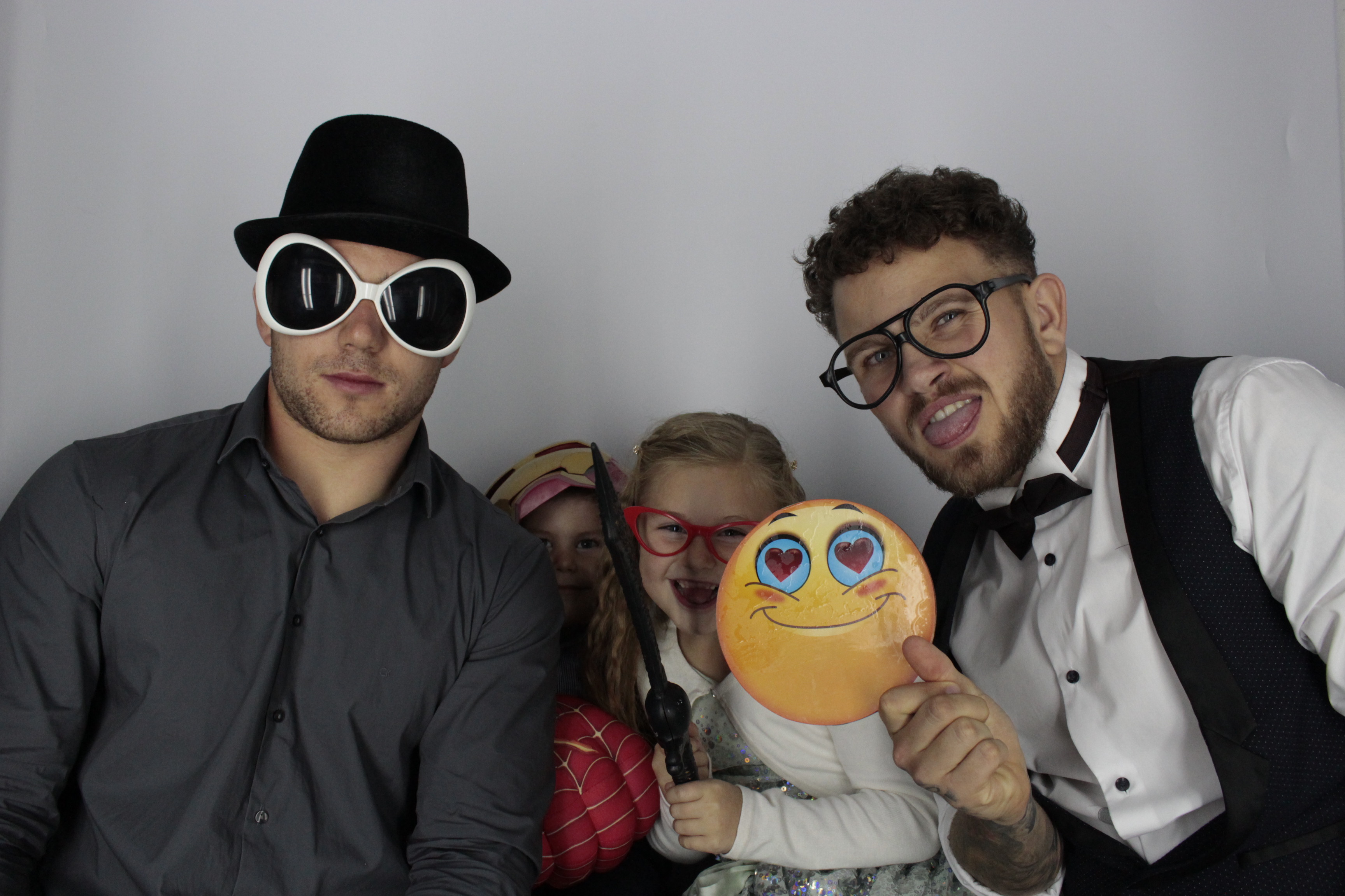 Ben & Kelly's Wedding | View more photos from the event at gallery.myphotoboothexperience.co.uk/u/MyPhotoBoothExperienceLtd/Ben-Kellys-Wedding